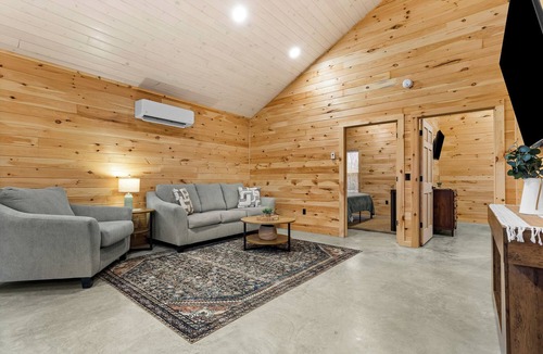 Trenton Cottage | Acadia Timber Cottages #47 - Minutes to Acadia National Park!