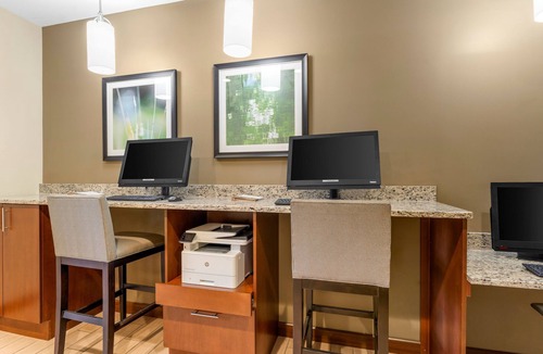 Warrendale Apartment | Accessible Queen Studio w/Kitchen | Hot Breakfast