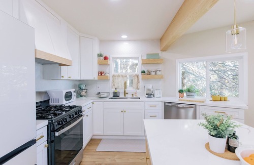 Running Springs Cottage | Adorable 2-bedroom cottage in Running Springs