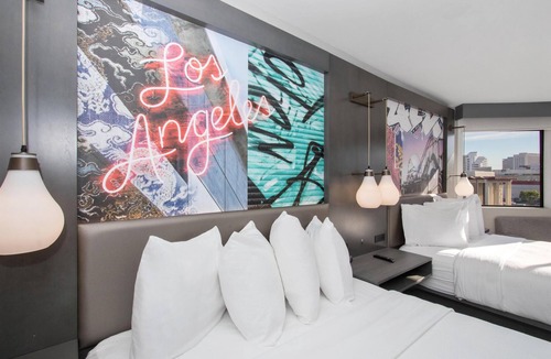 Chinatown Hotel | Aiden Los Angeles Downtown Dragon Gate Inn