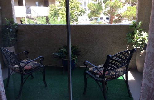 Las Vegas Condo | Amazing 3 bdrm Strip View Luxury Condo! No Resort Or Parking Fees!