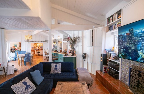Rolling Hills Estates House | Amazing 5-bedroom farmhouse in quaint Rolling Hills Estates with AC and nature!