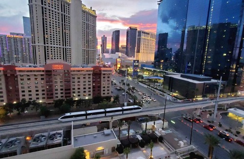 Las Vegas Condo | AMAZING! STRIP View-Balcony Signature MGM 1Bdrm 2Bath FREE VALET! NO RESORT FEES