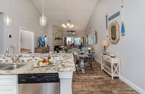 Sandestin Condo | Amazing Views of Bay, Boats & Weekly Firework Show! Golf Cart 4 Beach/Pool/Activities ~ Heron Walk!