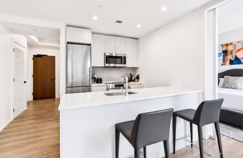 Seaport District Apartment | Apt Downtown Seaport Near Restaurants