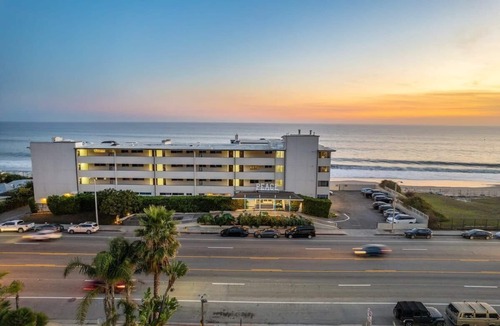 Eastern Malibu Apartment | Aquareve by Stay Awhile Villas