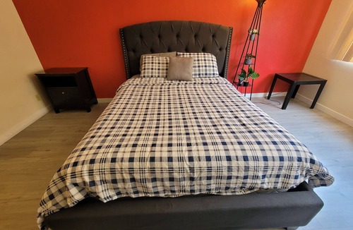 Los Angeles Hotel | (B14) Comfortable Queen Studio