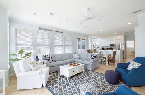 Toilla Segunda House | Baker's Dozen Bungalow. Event-Friendly Private Saltwater Pool & Dog-Friendly.