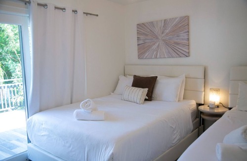 Bermuda Dunes House | Basketball-Pool-Spa-BBQ-Gameroom-Golf-Central