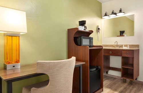 Fort Bragg Hotel | Baymont by Wyndham Fort Bragg