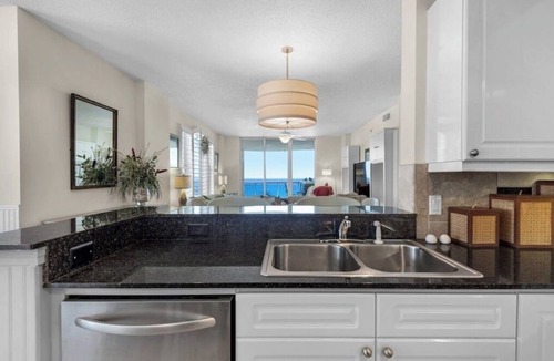 Navarre Beach Condo | Beach Colony West 14A/3BR Gulf Front w/Chair Service & Onsite Management