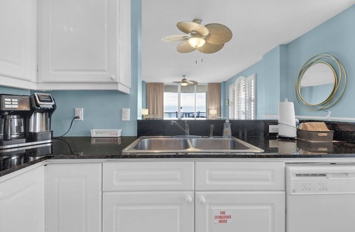 Navarre Beach Condo | Beach Colony West 16F- 3BR Gulf Front w/Beach Service and Onsite Management