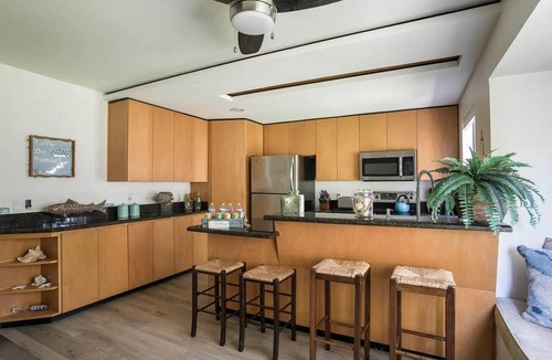 Crown Point Condo | Beach Front Home, Hot Tub, View, Parking!