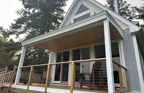 Brooksville Ski Chalet | Beach Front in Magical Cape Rosier Newly renovated.