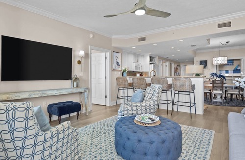 Panama City Beach Resort | Beach Front Luxury Condo w/Stunning Emerald Coast Views 2/Kings