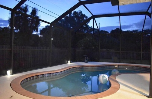 South Venice House | Beach getaway! Perfect for family in a heated private pool!