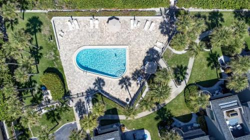 Belleair Beach House | Beachfront Aldea 12