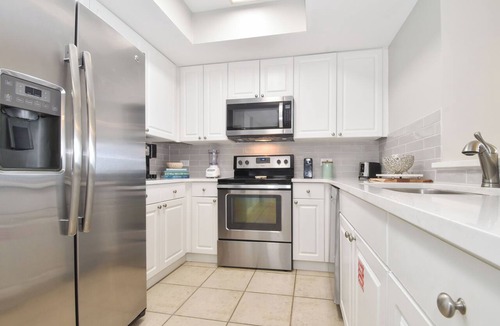 Destin Condo | Beachfront Condo with Views from Both Bedrooms. Includes Beach Service