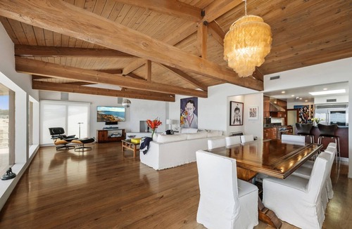 Eastern Malibu House | Beachfront- Malibu Pier, Surfrider Beach & Central