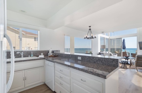 Central Malibu House | Beachfront Townhouse - Views From Every Room