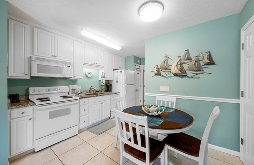 Biltmore Beach Condo | Beachside condo w/pool & daily attraction tickets