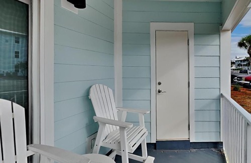 Seagrove Beach Apartment | Beachside Villas 911