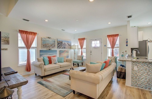 Gulf Lagoon Beach House | BEACHY DREAMS 4 MIN WALK TO BEACH