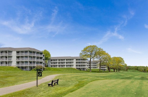 Glen Cove Condo | Beautiful 1-Bedroom Condo on Penobscot Bay in Rockport ME Oct 10-Oct 17, 2026