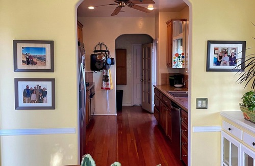 Mid-Wilshire House | BEAUTIFUL 1920s CHARMING 3-BR HOME in the HEART OF L.A.