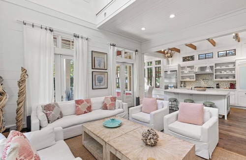 Watercolor House | Beautiful 3 Bedroom 30A Vacation Home- Steps to Watercolor Pool & Green