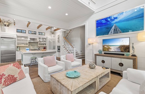 Watercolor House | Beautiful 3 Bedroom 30A Vacation Home- Steps to Watercolor Pool & Green