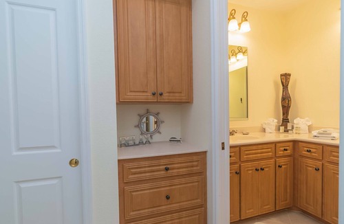 Palm Island Villa | Beautiful Beach Front Condo Impressive View Only Steps to the Beach! GV3922