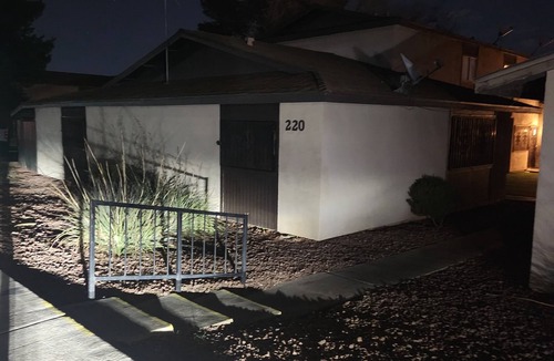 Downtown Las Vegas Condo | Beautiful condo 5 mins from Freemont downtown. 10 mins from strip