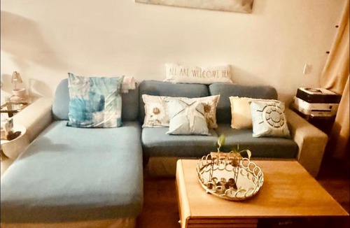 Wilshire Montana House | Beautiful Cozy Room in Santa Monica Beach