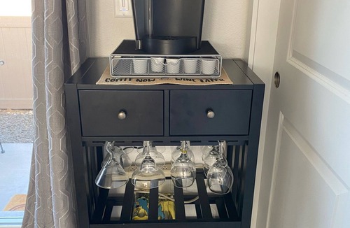 Southwest Ada County Alliance House | Beautiful Cozy Townhome next to Park & Shopping! Small Pets Welcome!