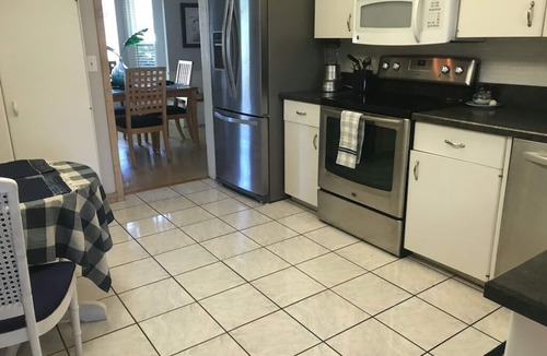 Gulf Gate Estates House | Beautiful Home with Pool - 3 miles from Siesta Key Beach