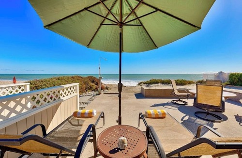 Capistrano Beach House | Beautiful oceanfront with deck & private road