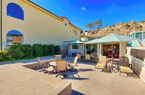 Capistrano Beach House | Beautiful oceanfront with deck & private road