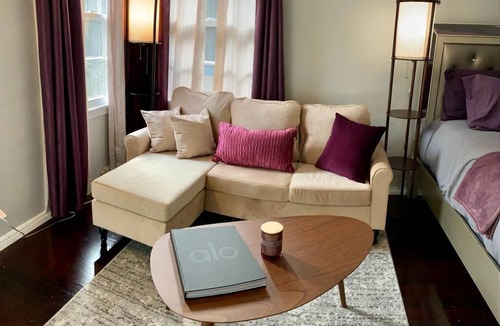 Beverly Hills Apartment | Beautiful studio in the heart of Beverly Hills!