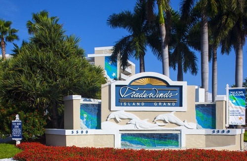 St. Pete Beach Apartment | Beautiful Tradewinds Island Grand Resort