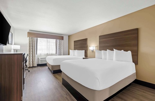 Caldwell Hotel | Best Western Plus Caldwell Inn & Suites