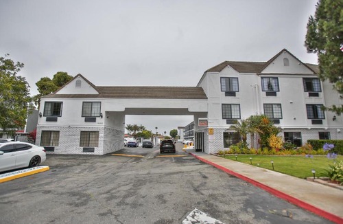 Garfield Hotel | Best Western Surf City