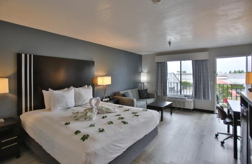 Garfield Hotel | Best Western Surf City