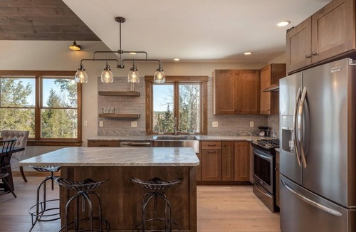 Bethel House | Bethel Escape:Sleeps 10,Hot Tub,GameRoom,Fire Pit