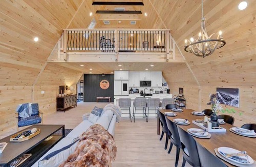 Blakeslee Cabin | Black Lotus A-Frame | Hot Tub | Sauna | Firepit