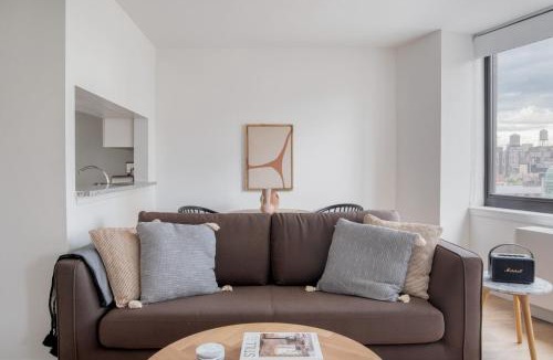 Union Square Apartment | Blueground Flatiron elevator gym nr park NYC-1173