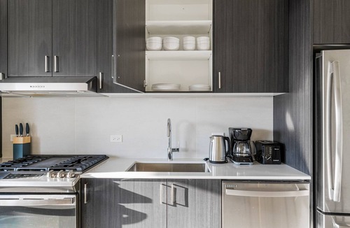 Old Town Apartment | Blueground | Old Town, rooftop, nr Lincoln Park