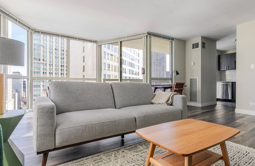 Rush and Division Apartment | Blueground | Rush & Division, rooftop, nr Lakefront