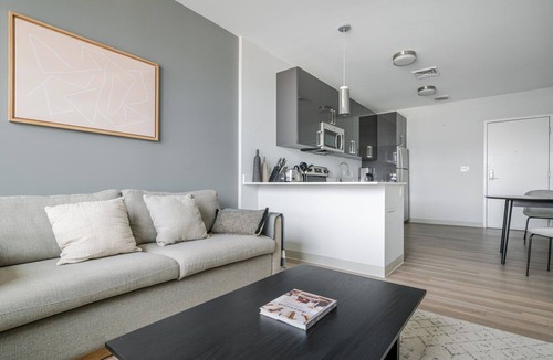 St. Elizabeth's Apartment | Blueground | St. Elizabeth's, pool, nr Boston Common
