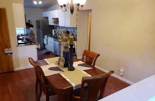 Sunset House | Boise North Mid Century Charmer 3 bed/2 bath